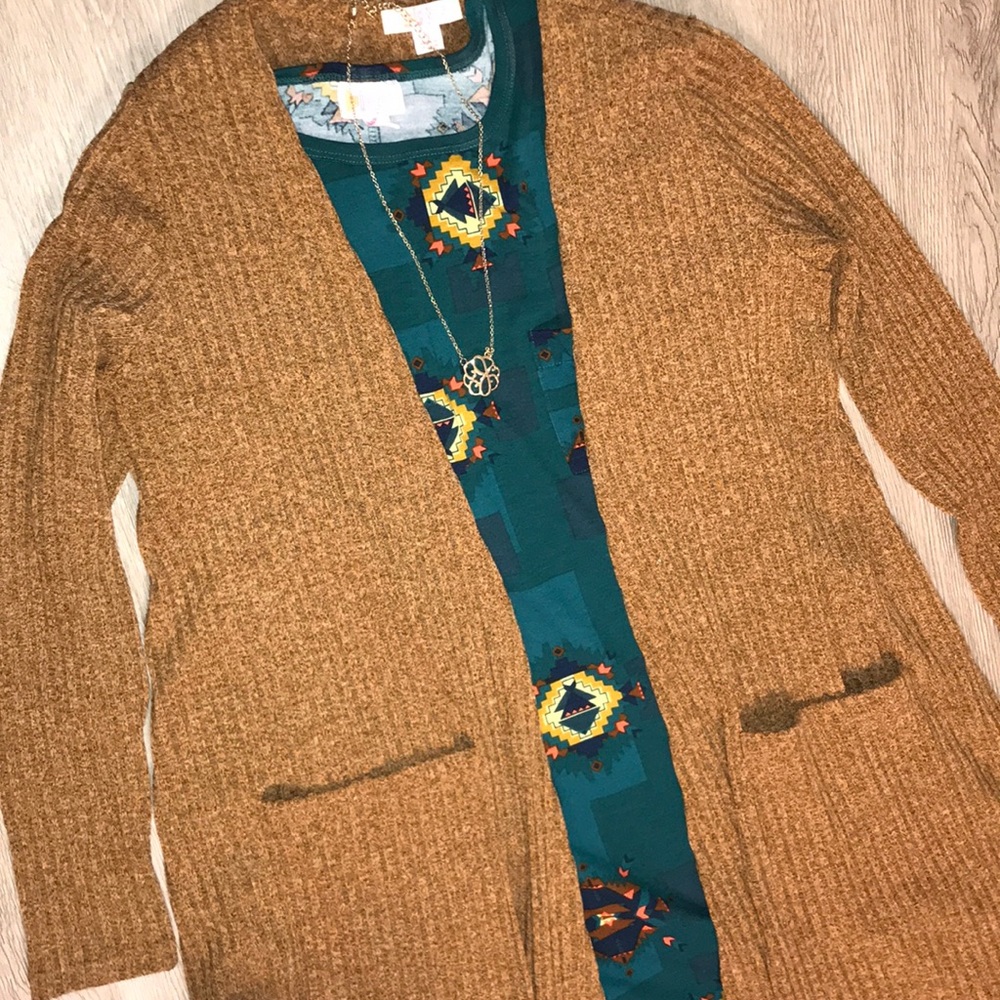 LuLaRoe Sarah - Small